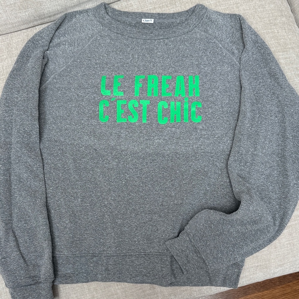 Chic Gray Sweatshirt with Green Text